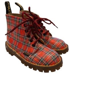 Dr Martens Girls Boots Red Tartan Plaid Leather Lace Up NEW Size 10